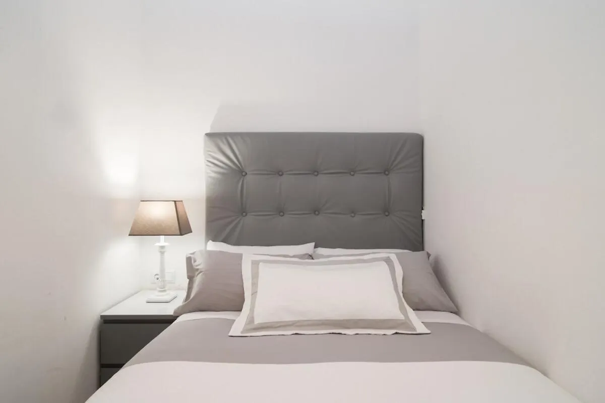 公寓 Nice, Cozy, Up To 6, Fcb Stadium, Free Parking 巴塞罗那