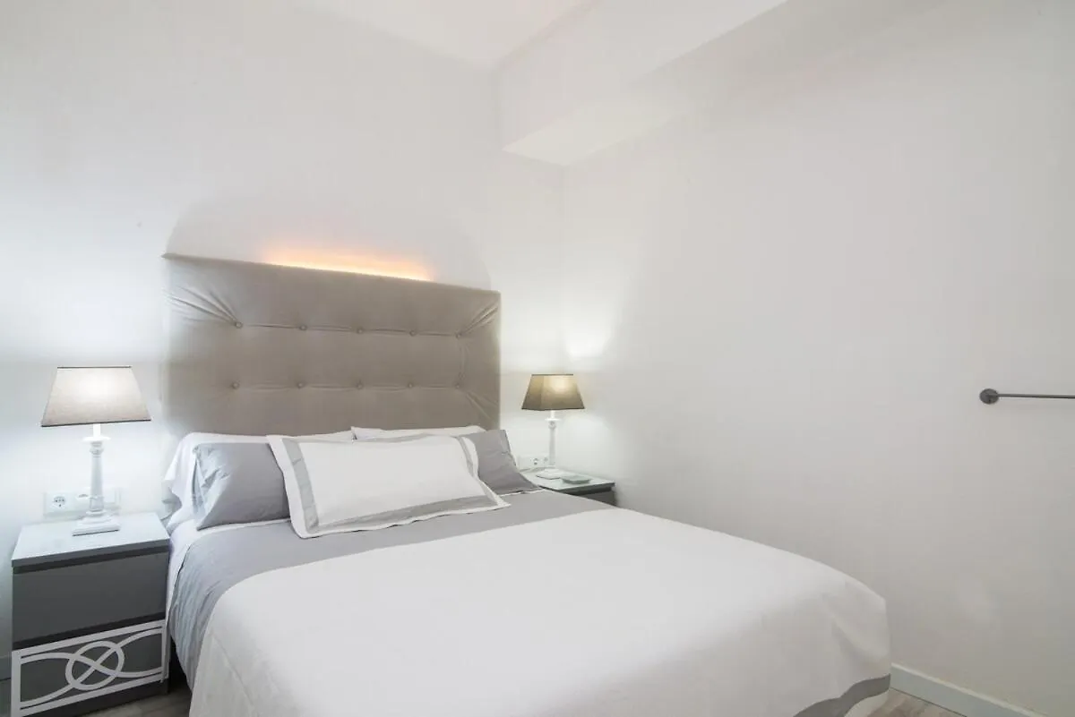 Nice, Cozy, Up To 6, Fcb Stadium, Free Parking 巴塞罗那 0*,
