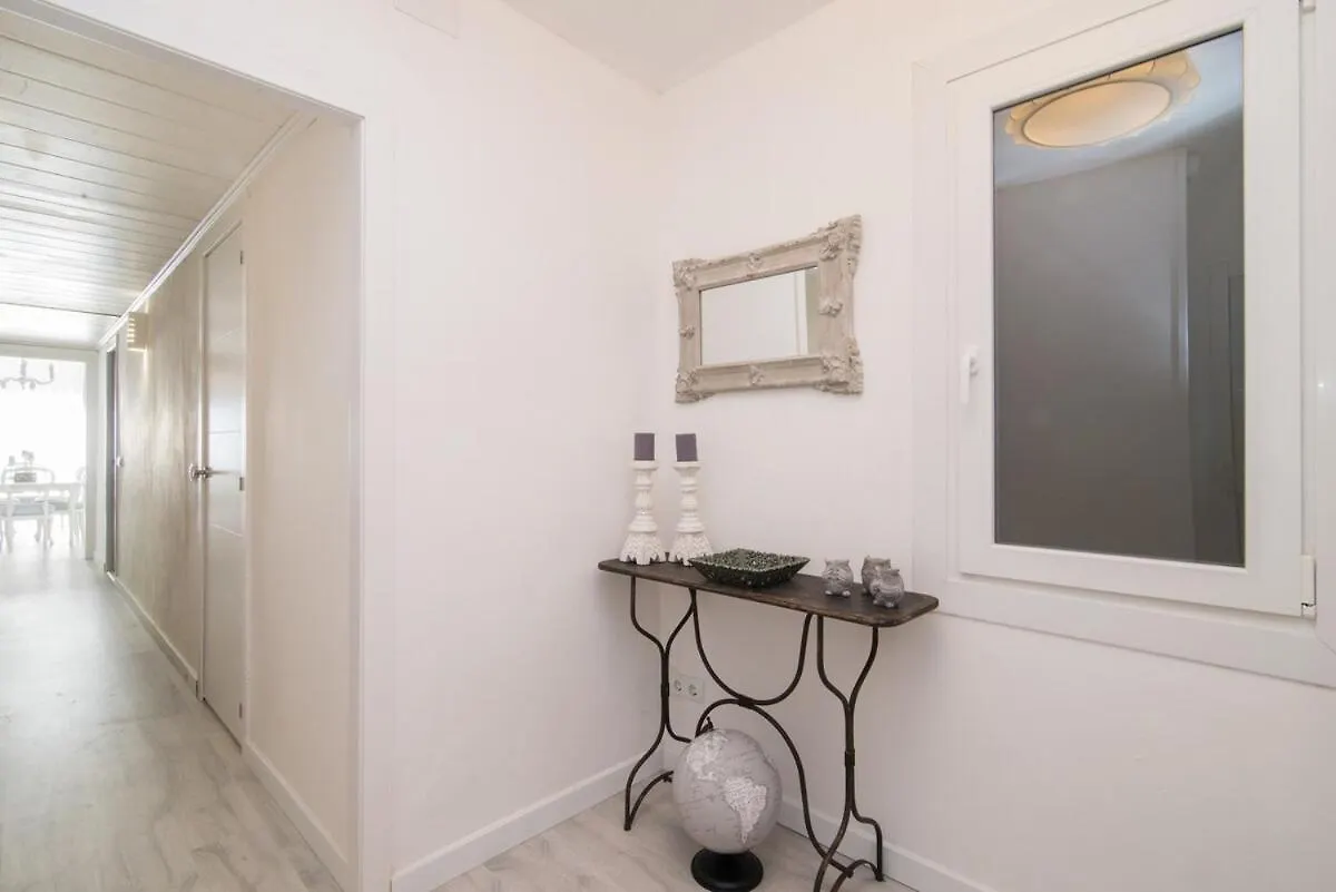 Apartment Nice, Cozy, Up To 6, Fcb Stadium, Free Parking Barcelona